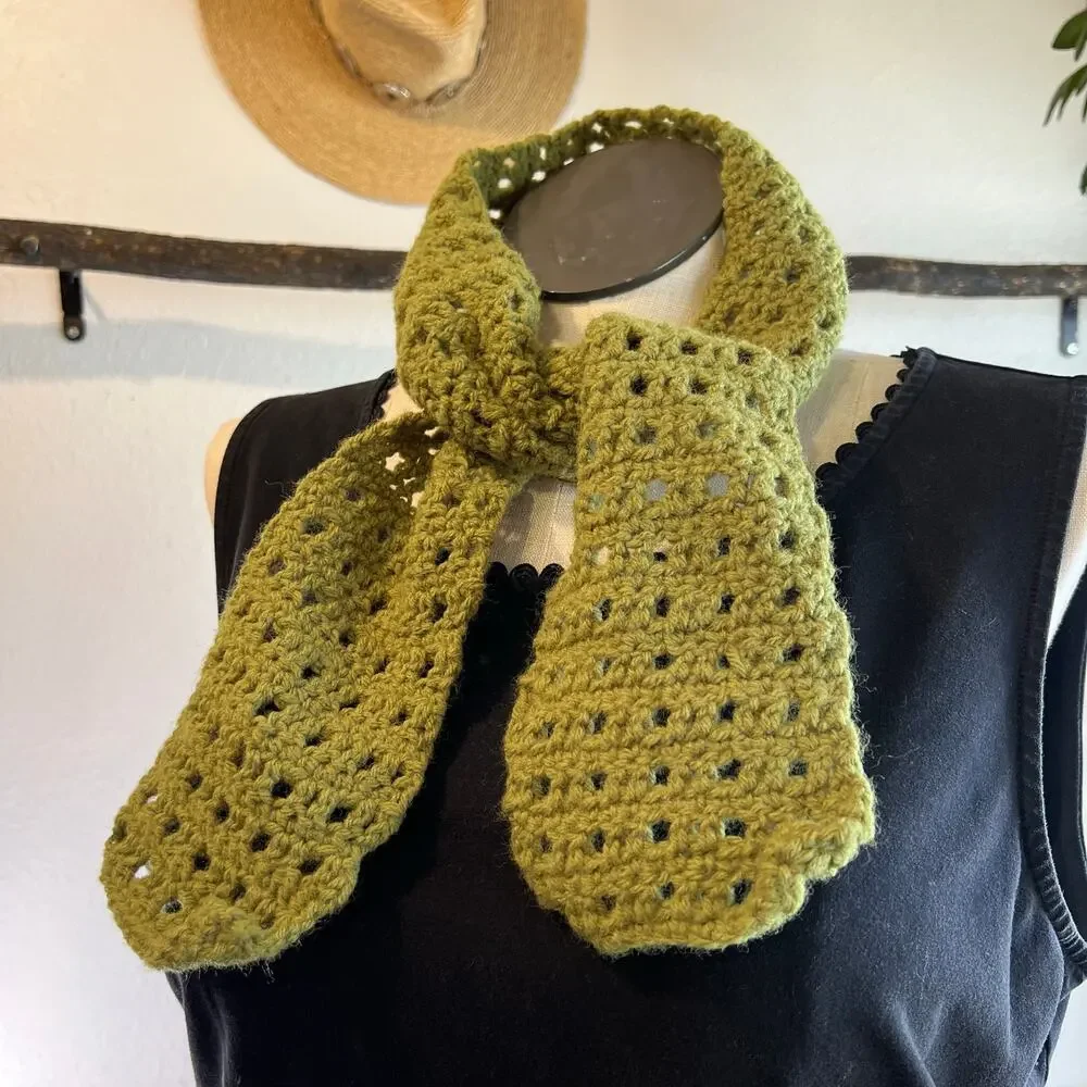 Green Handmade Woven Knit Neck Tie Scarf Wrap